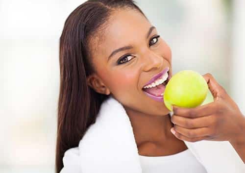 Are there foods that whiten teeth?